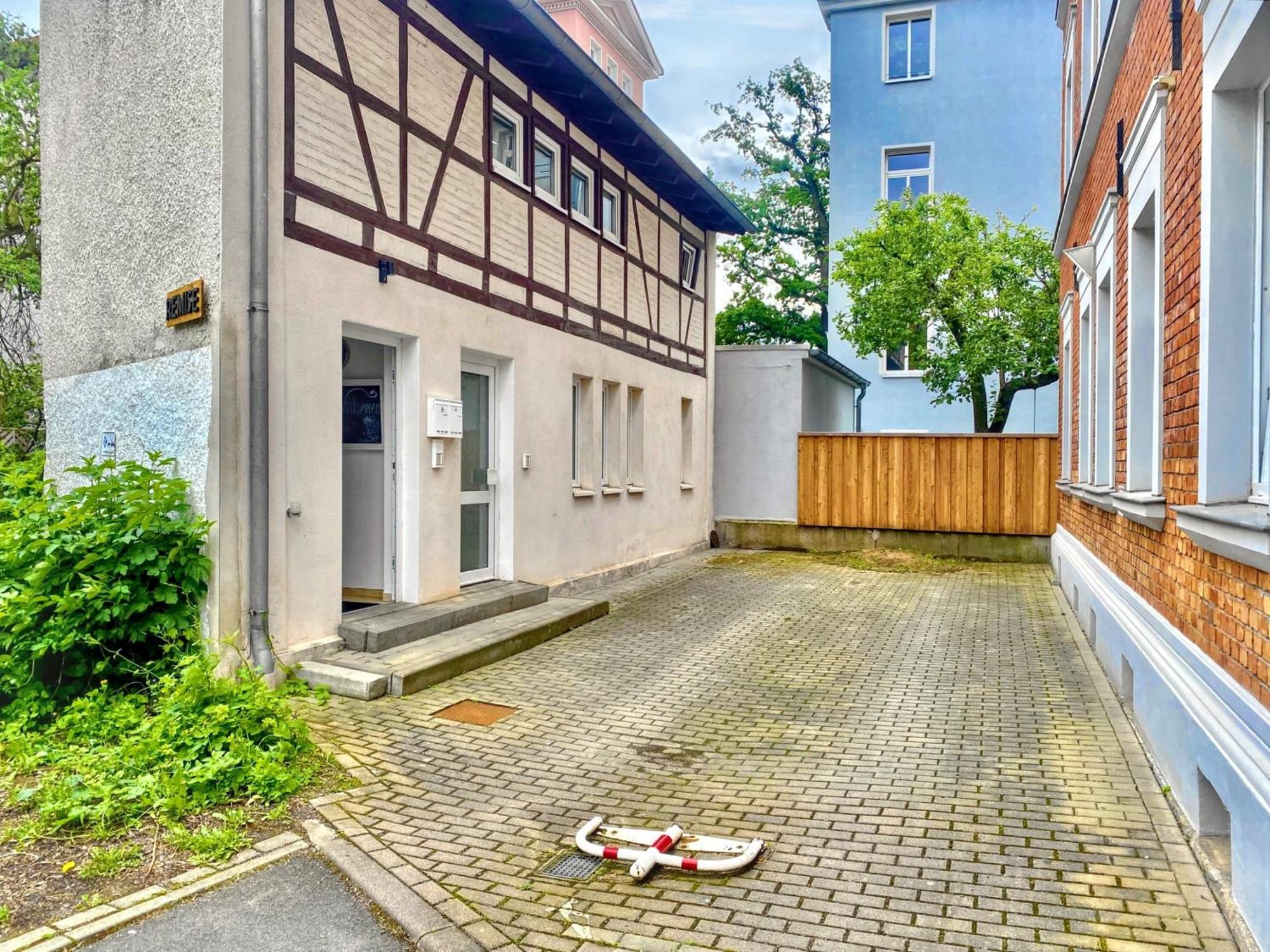 Die Remise Mit Kostenlosem Parkplatz Direkt Vor Der Tuer Erfurt Eksteriør bilde
